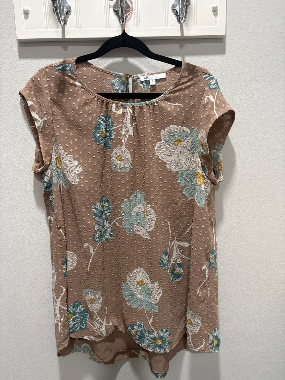 DR2 Taupe Floral Short-Sleeve Blouse with Teal & White Accents